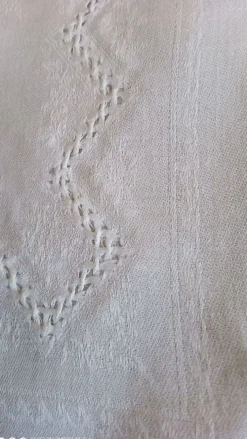 Linge de table en damassé ancien - monogrammé