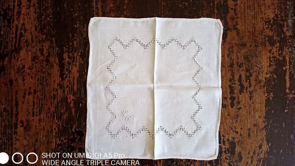 Linge de table en damassé ancien - monogrammé