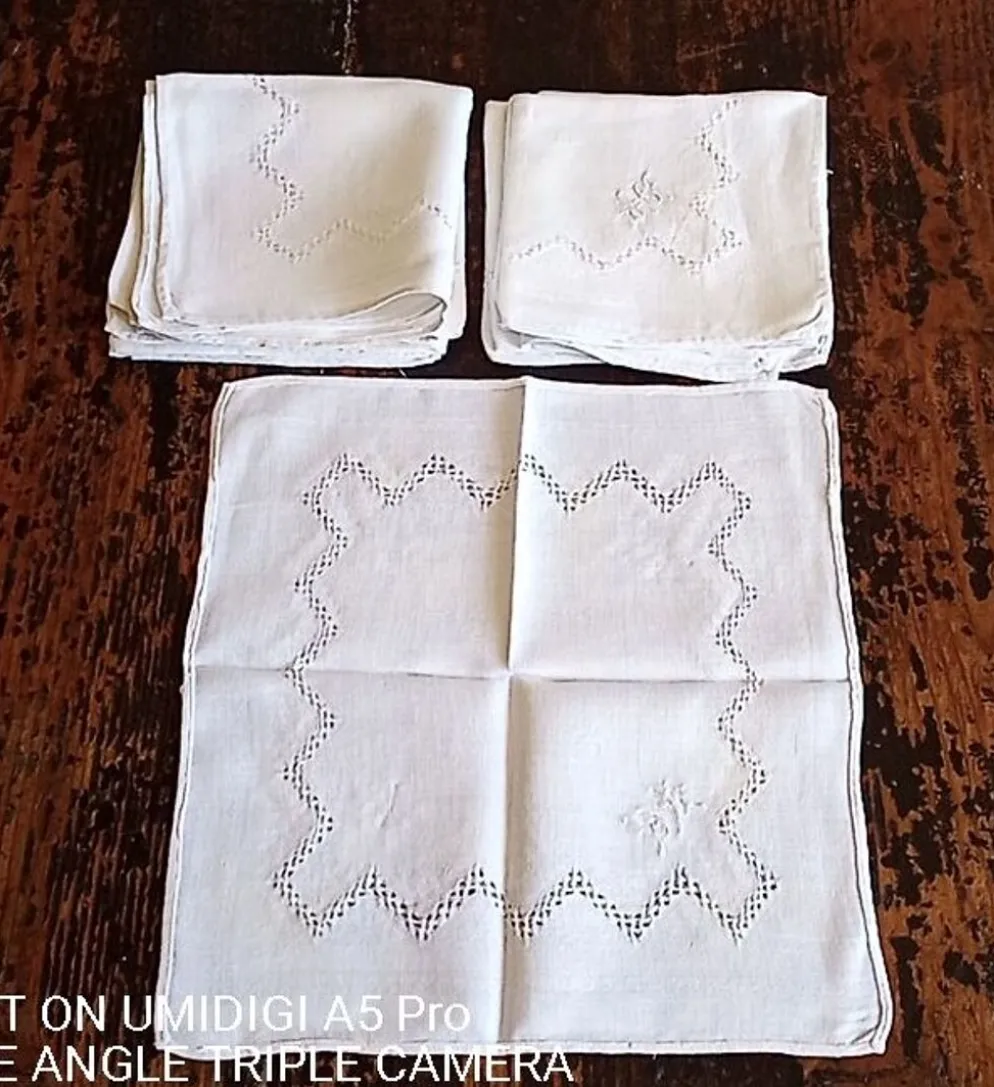 Linge de table en damassé ancien - monogrammé