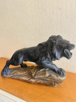 Lion rugissant art déco signé Magioni
