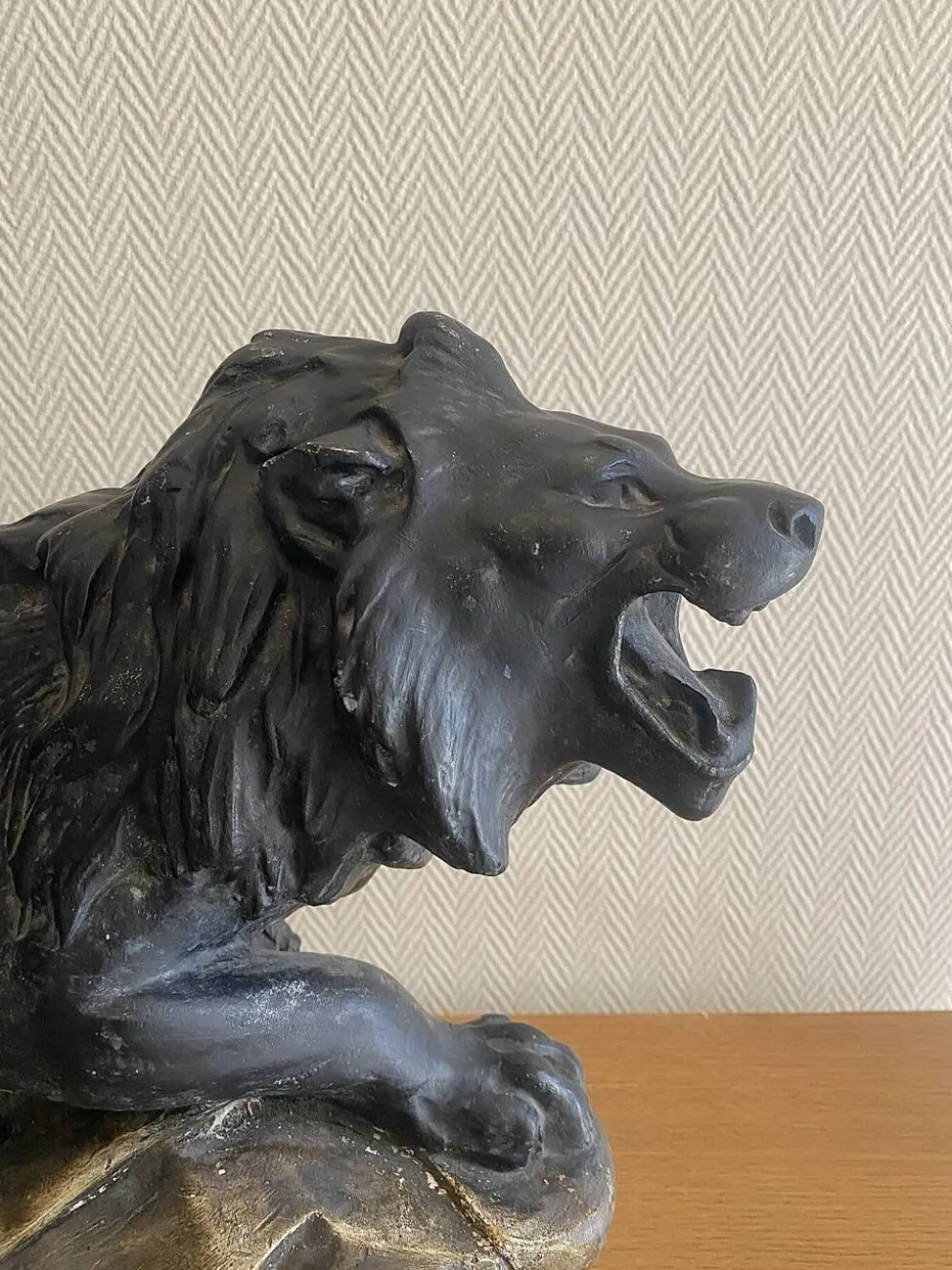 Lion rugissant art déco signé Magioni