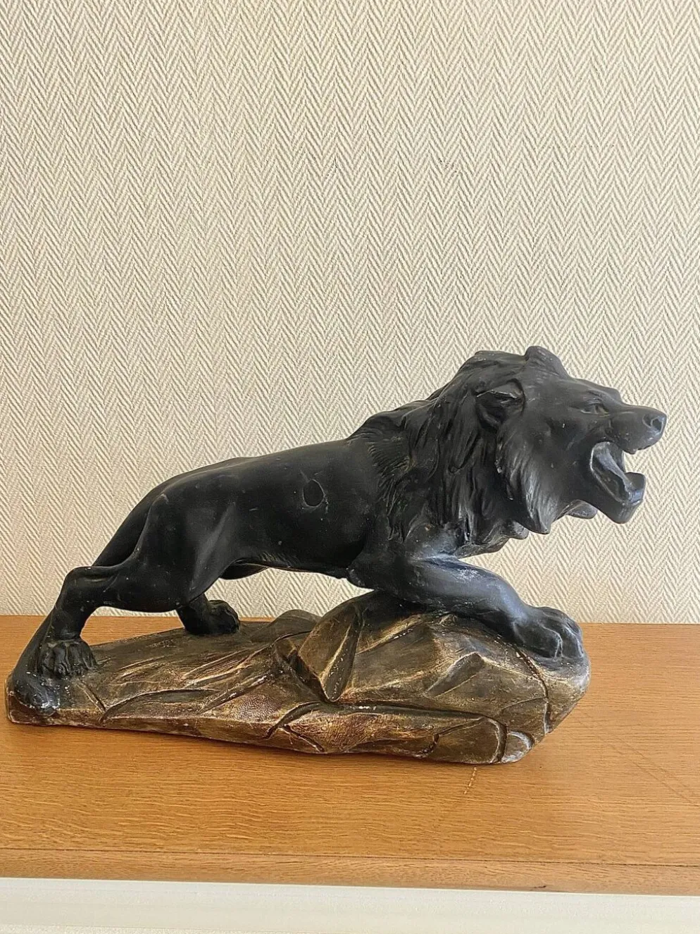 Lion rugissant art déco signé Magioni