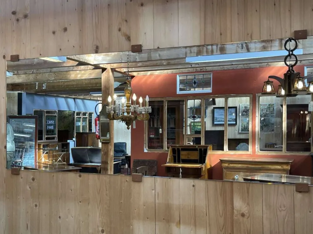 Long miroir moderne