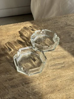 Lot de 2 cendriers octogonaux vintage en verre moulé D11 H3,5
