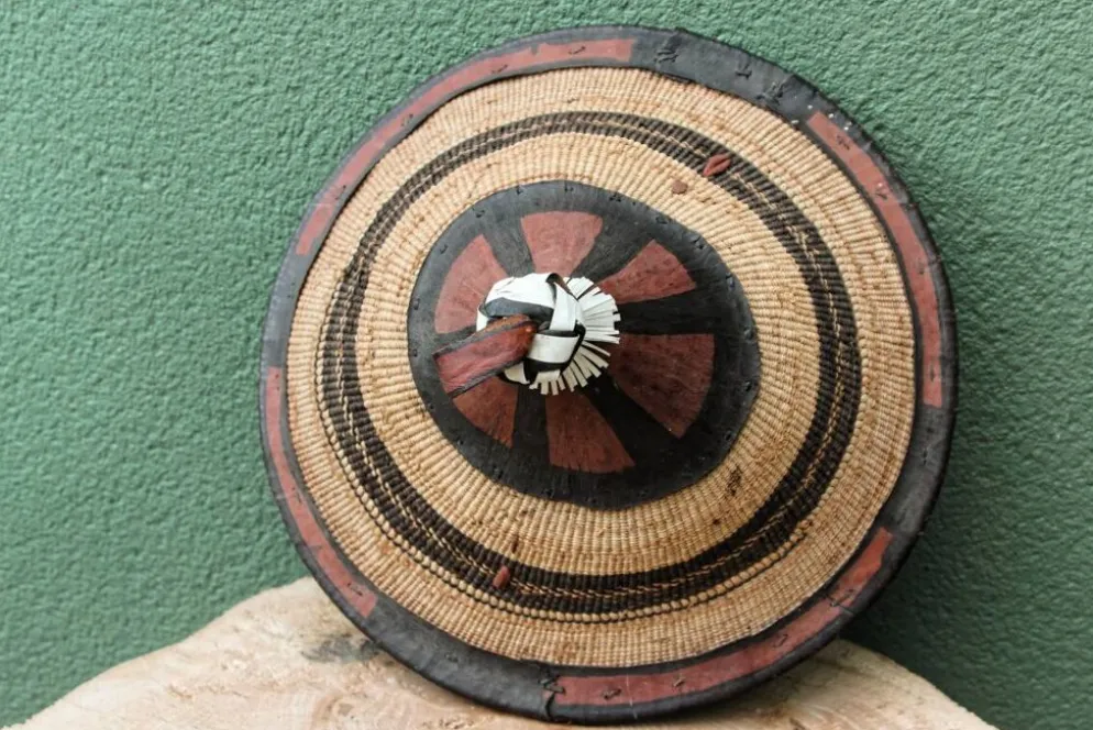 Lot de 3 chapeaux de paille et cuir, peuple Peul, Mali