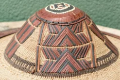 Lot de 3 chapeaux de paille et cuir, peuple Peul, Mali