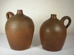 Lot de deux bonbonnes, cruches anciennes en gres