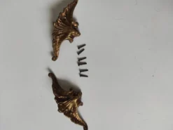 Lot de deux poignées en bronze