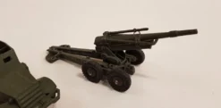 Lot de jouets Dinky toys
