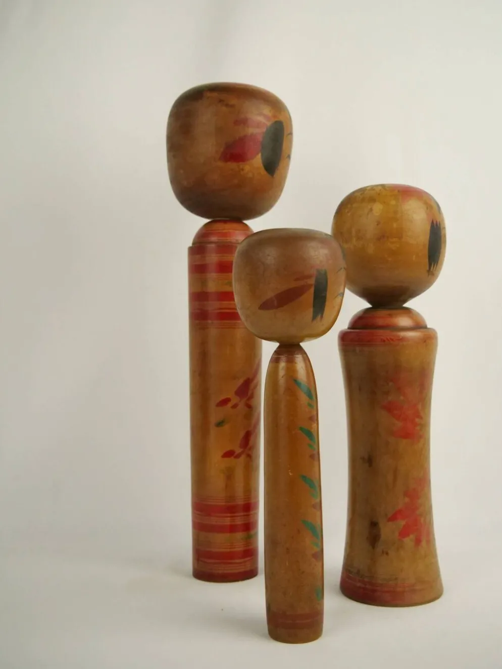 Lot de 3 poupées kokeshi (taille moyenne)