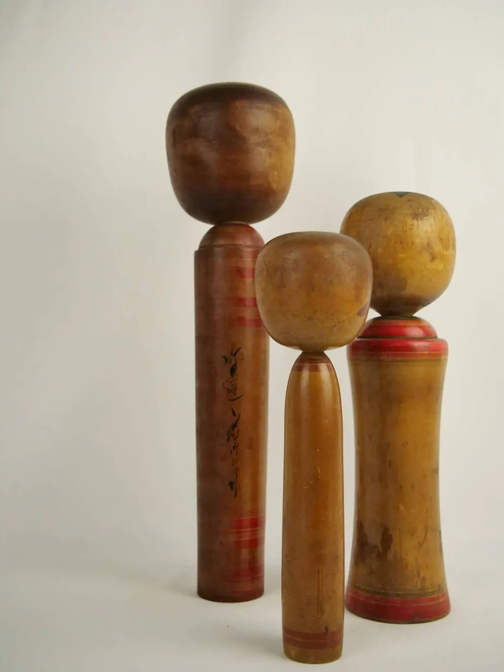Lot de 3 poupées kokeshi (taille moyenne)
