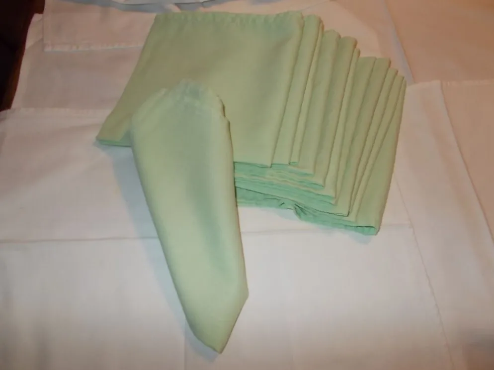 Lot de 12 serviettes de table verte