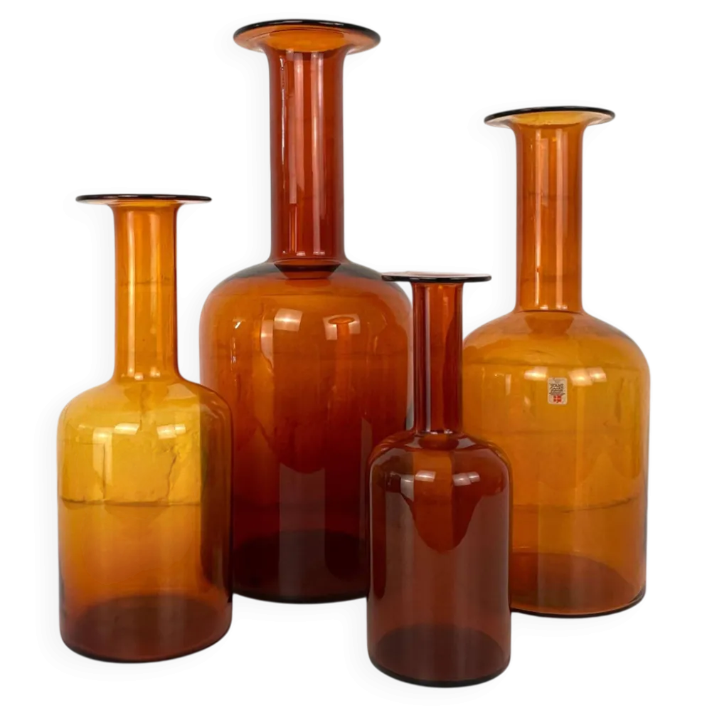 Lot de 4 vases Gulvvase ambre par Otto Brauer, Holmegaard, Danemark 1960