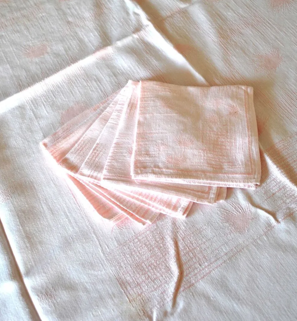 Lot 1 Nappe et 6 serviettes en métis rose poudré vintage 140 x 120
