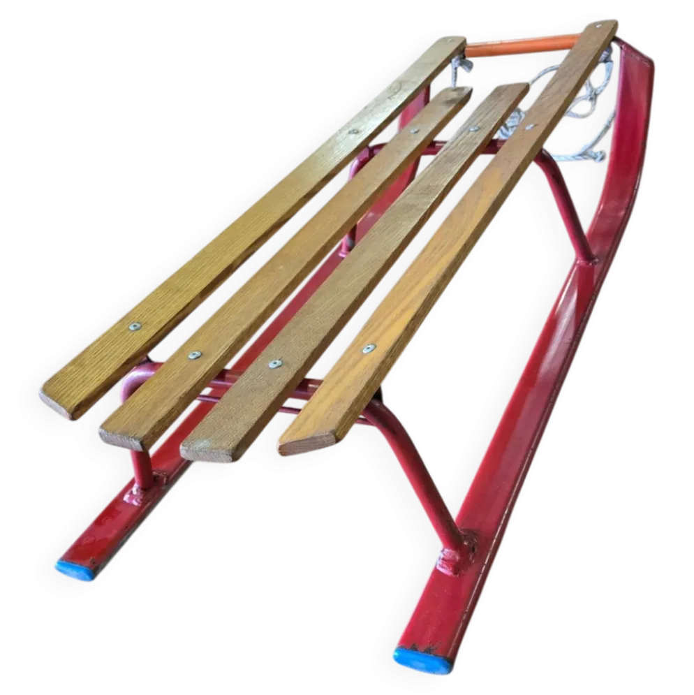 Luge Traîneau vintage en bois et métal – esprit montagne