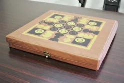 Made in Italy chessboard of the 1970s