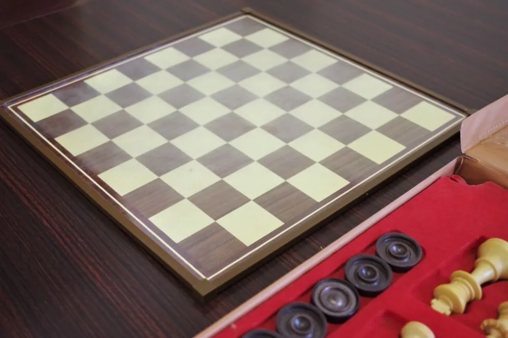 Made in Italy chessboard of the 1970s