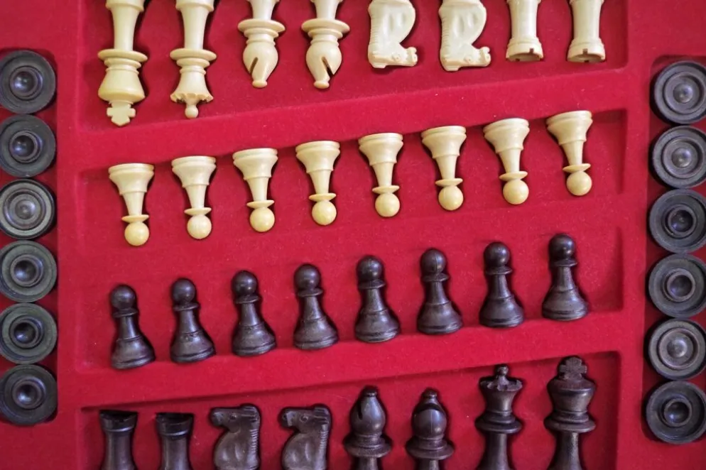 Made in Italy chessboard of the 1970s