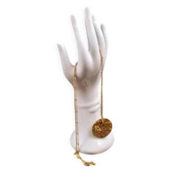 Main Baguier / Soliflore en porcelaine blanche