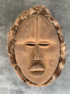 Masque africain ancien