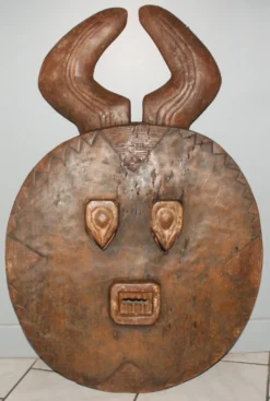Masque africain baoule lunaire ou kplé kplé (côte d'ivoire)