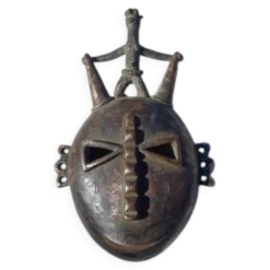Masque africain bronze