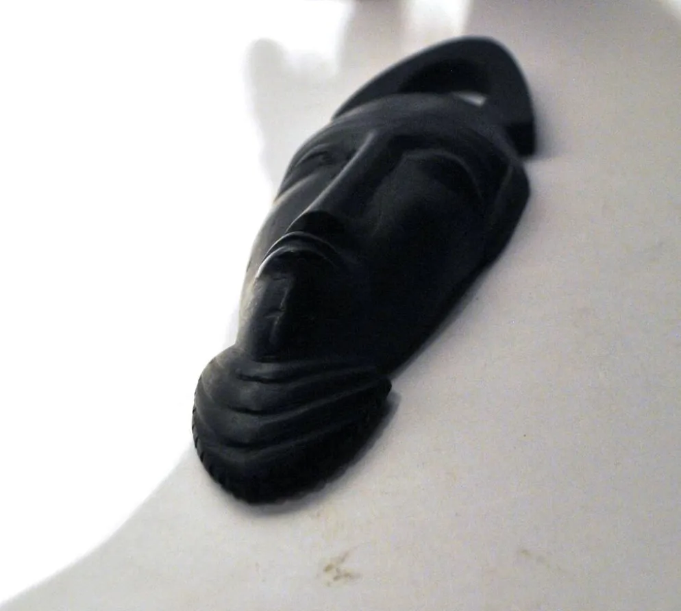 Masque africaine en bois d'ébène - sculpture tête barbue afrique ethnique 20.5 x 6.5