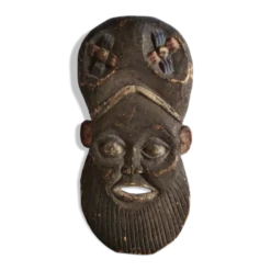 Masque africain, Sculpture manuelle de masque africain en bois.