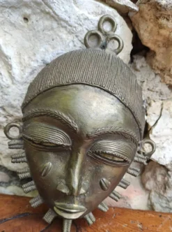 Masque africain tribal ashanti en laiton