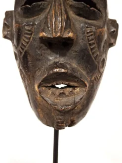 Masque Chokwe - Milieu du 20e siècle - Angola - African Tribal Art