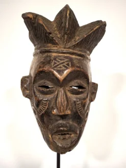 Masque Chokwe - Milieu du 20e siècle - Angola - African Tribal Art