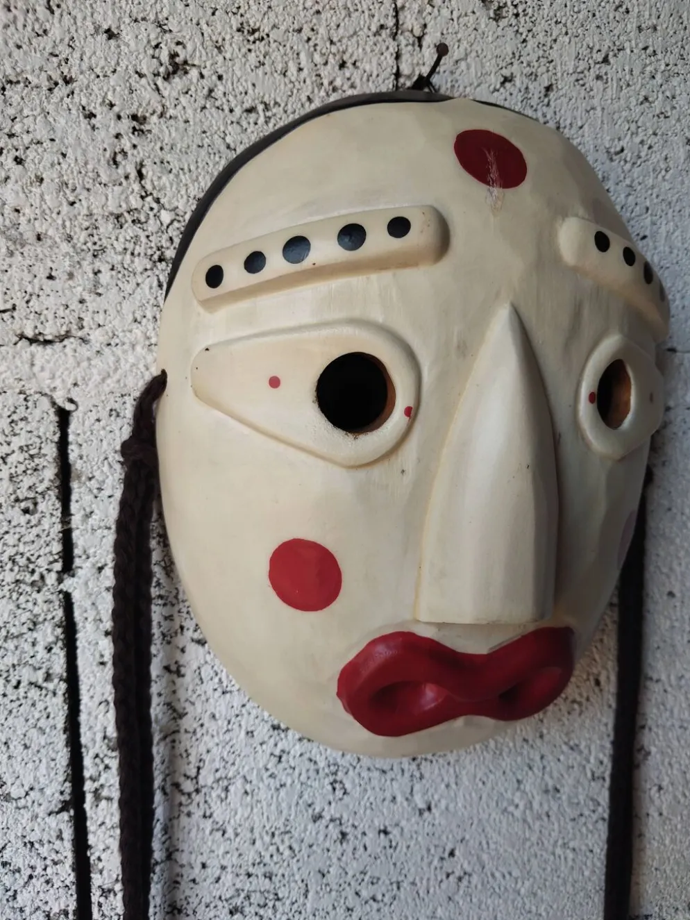 Masque coréen en bois – Souvenir de voyage – Décoration murale artisan