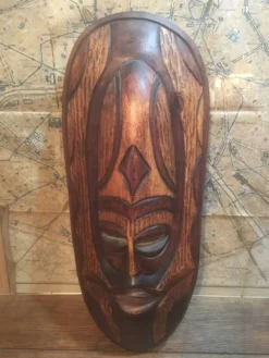 Masque d'afrique en bois