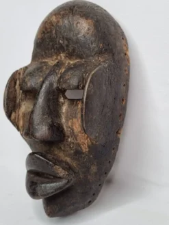 Masque Dan - Côte d'Ivoire - Milieu XXe siècle - Bois sculpté, 24 cm