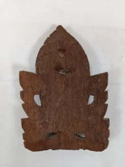 Masque de décoration asiatique en bois sculpté