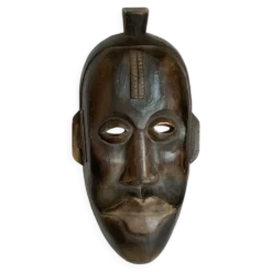 Masque en bois africain