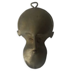 Masque en laiton sculpture murale objet de décoration tribal art africain fait main vintage