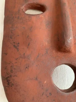 Masque en terre cuite italienne, années 60