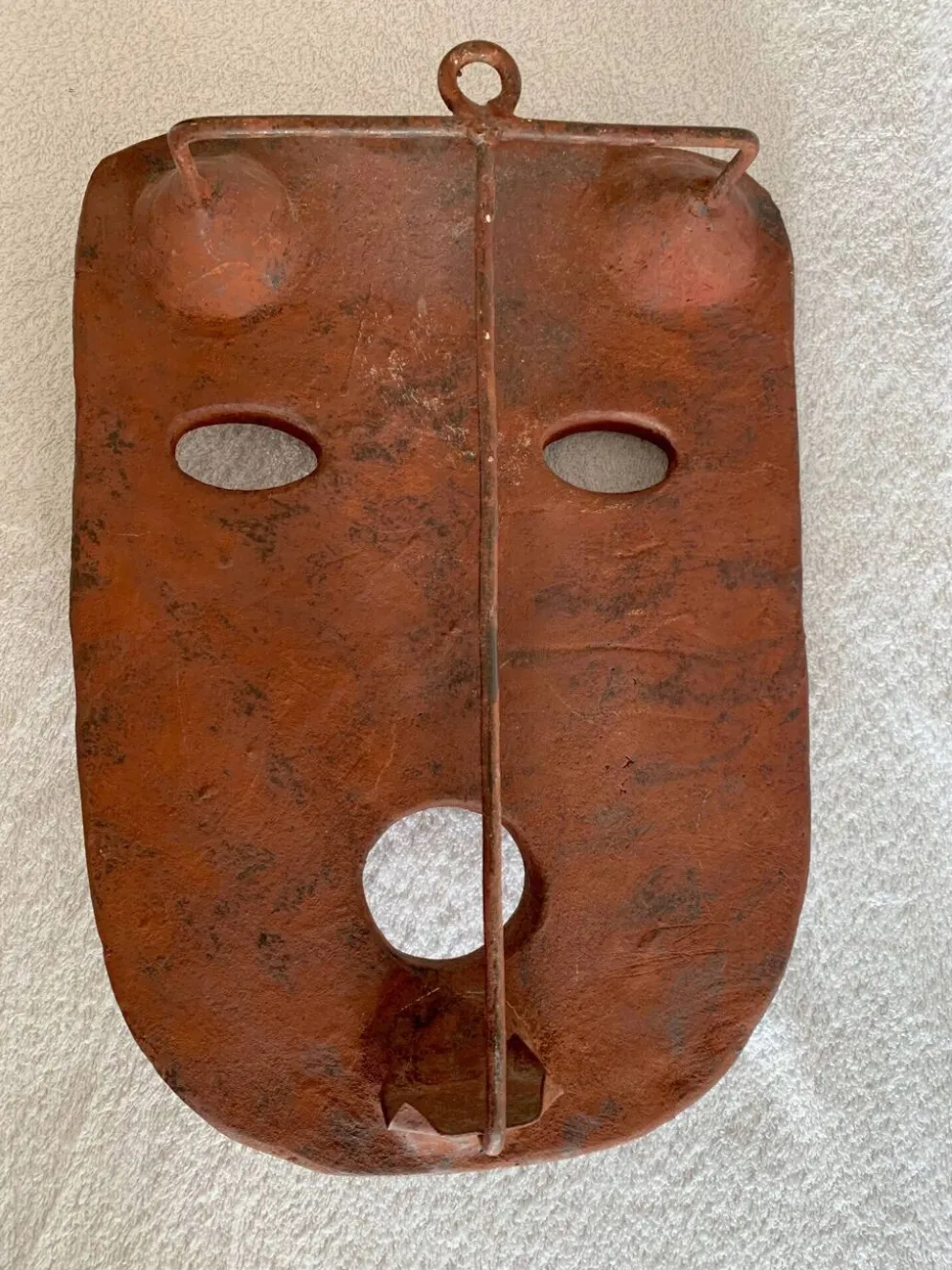 Masque en terre cuite italienne, années 60