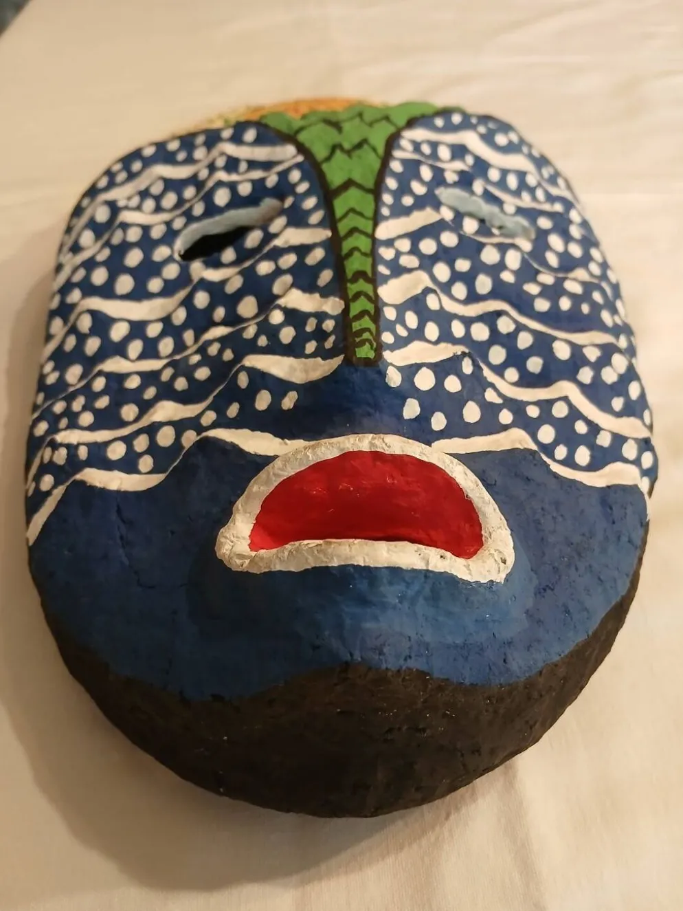 Masque ethnique en bois