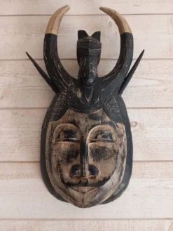 Masque ethnique/tribal en bois