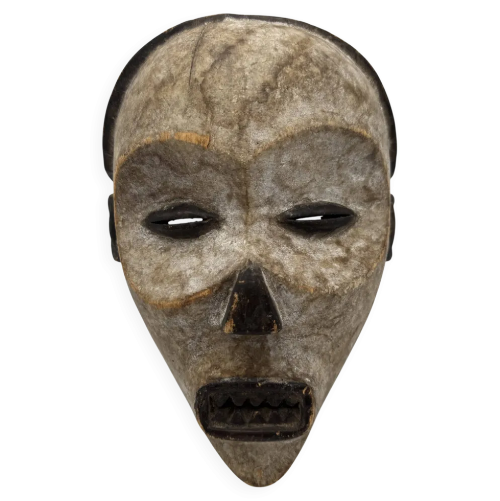 Masque Fang du Gabon – Art africain tribal ancestral, kaolin blanc rituel