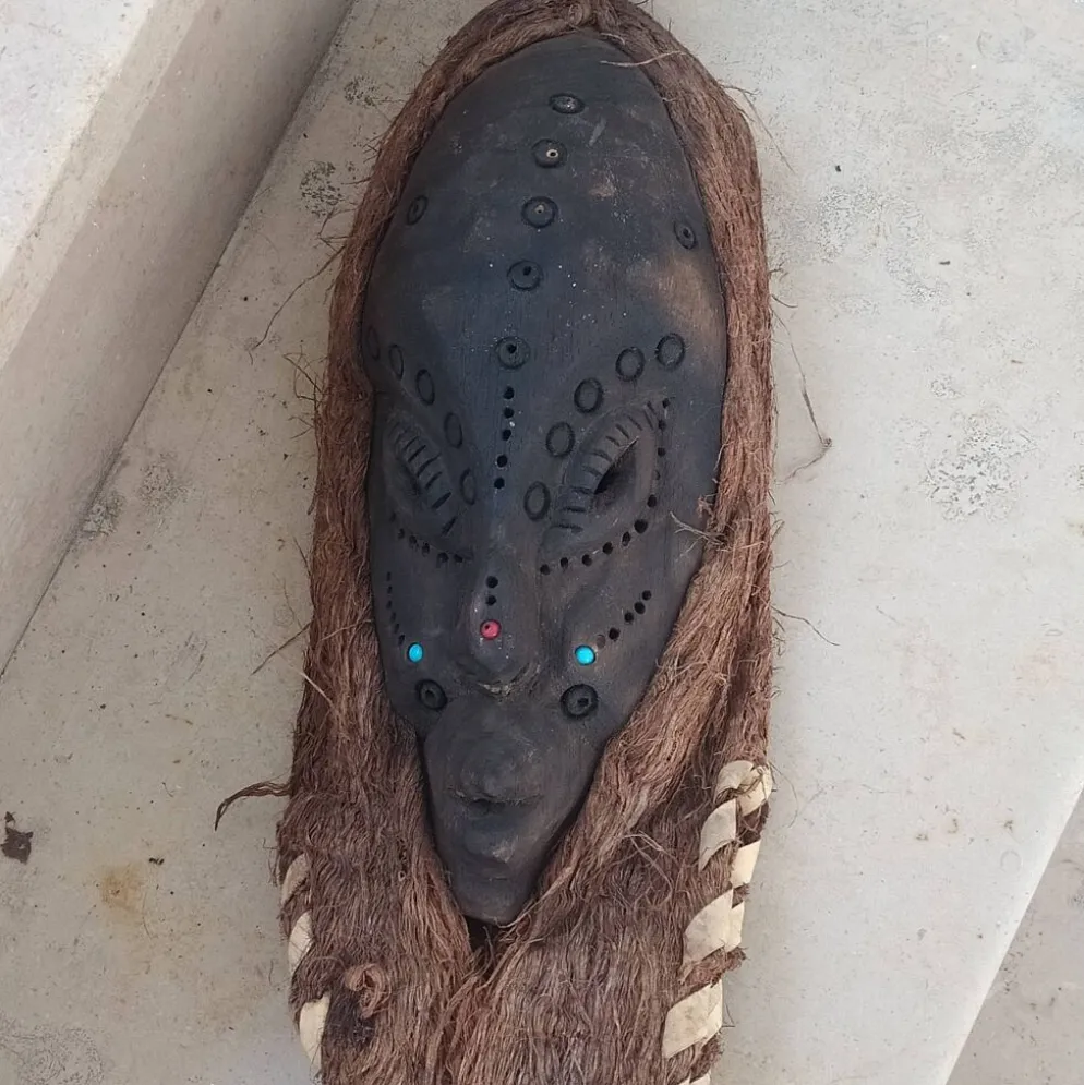 masque heaume de Nouvelle Guinée