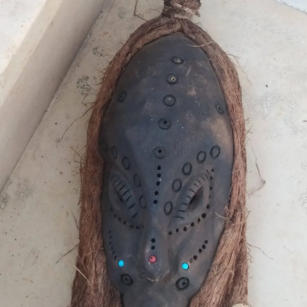 masque heaume de Nouvelle Guinée