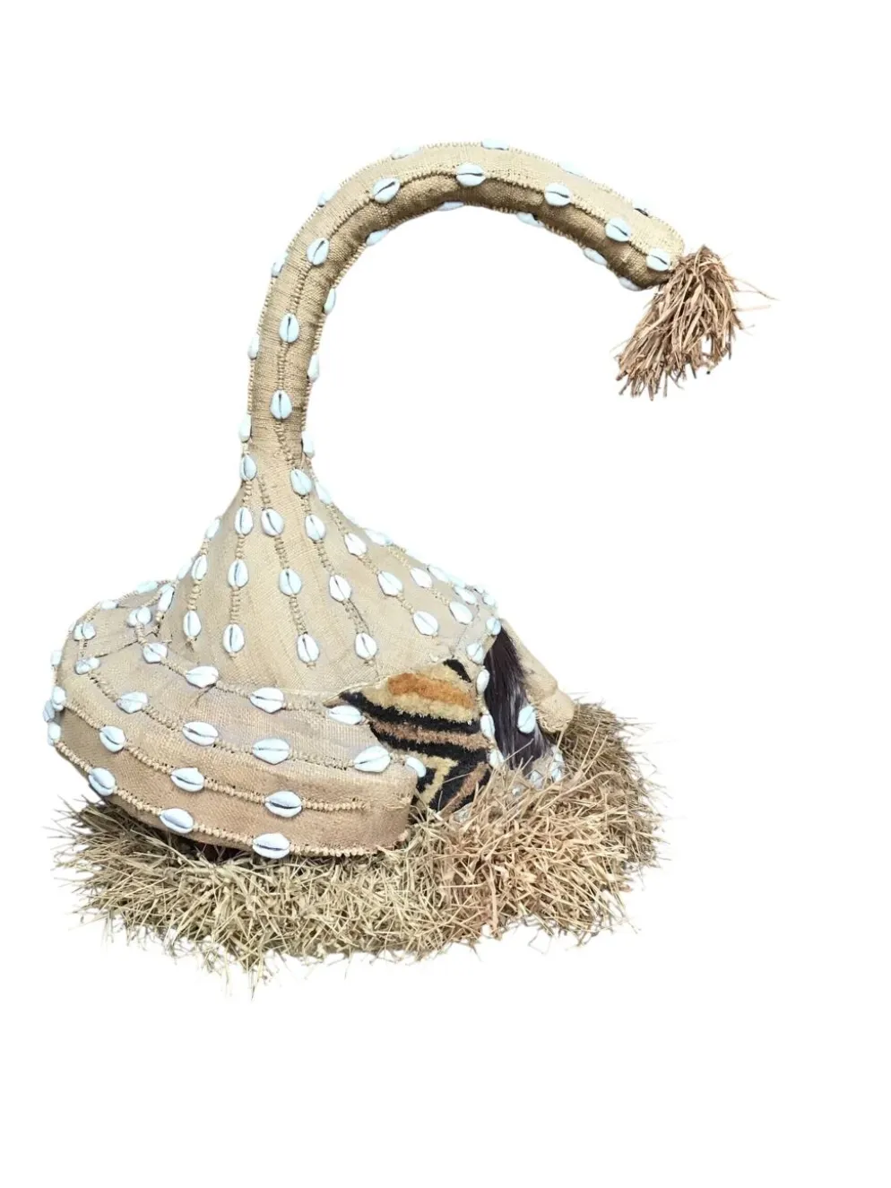 Masque-heaume éléphant Kuba Mukyeem / Mukenga – Congo – Cauris & raphia