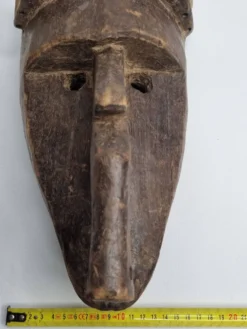 Masque Hyène Suruku du Korè, Mali Bamana – Bois sculpté, 33 cm