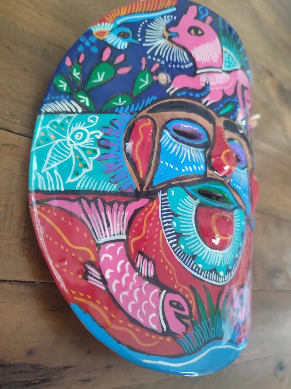 Masque mexicain peint à la main