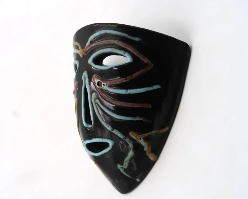 Masque mural Accolay en céramique noire, années 60