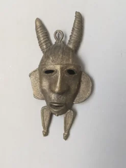 Masque mural en bronze artisanal art africain sénoufo