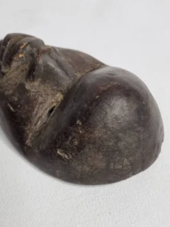 Masque passeport, Dan en bois patiné – Côte d’Ivoire, XXe siècle, 13 cm